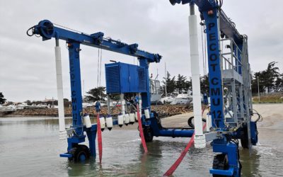 Mise à l’eau des bateaux au Port de Morin